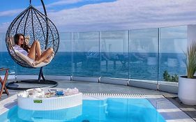 Panorama Suites & Spa